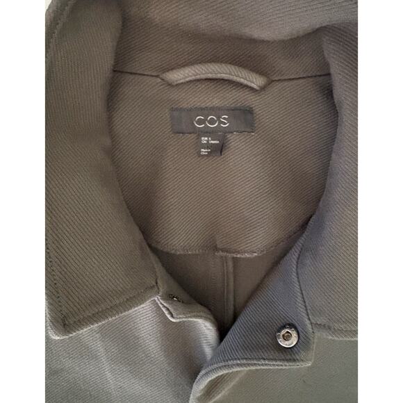 COS Army Green Shacket Women's Size Small Snap Closure Long Sleeve Pockets EUC - Picture 6 of 16